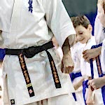 каратэ для детей, тренер по каратэ, новички в каратэ